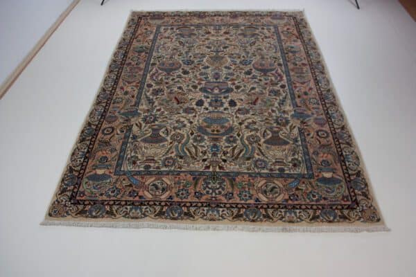 Kashmar<br>303x202 – Bild 3