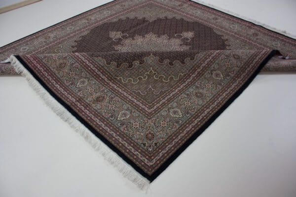 Tabriz<br>252x246 – Bild 4