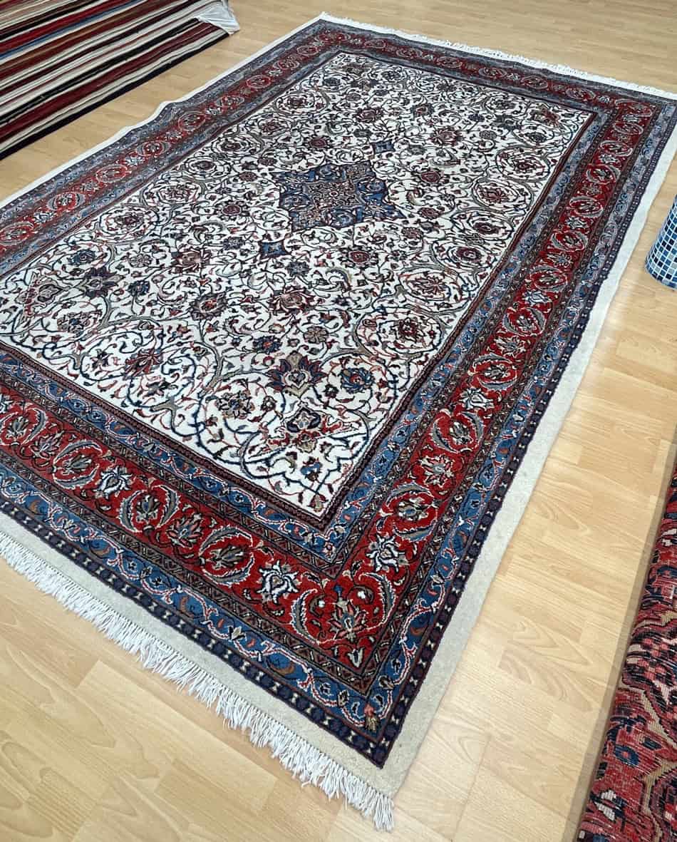 Sarough im Kundenauftrag<br>335 x 215 – Bild 3